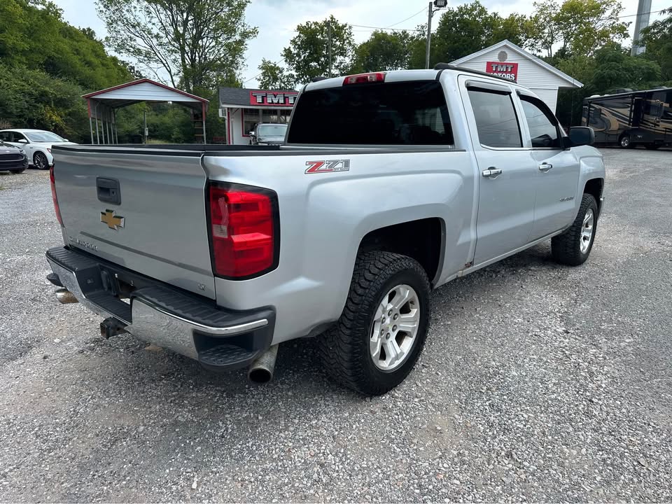 2014 Chevrolet Silverado 1500 LT photo 3