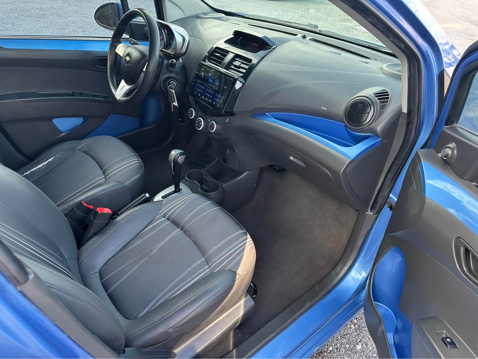 2014 Chevrolet Spark LS photo 9