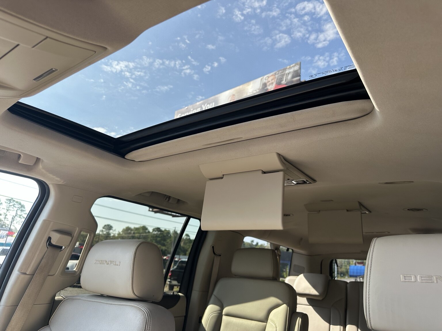 2015 GMC Yukon XL Denali photo 7