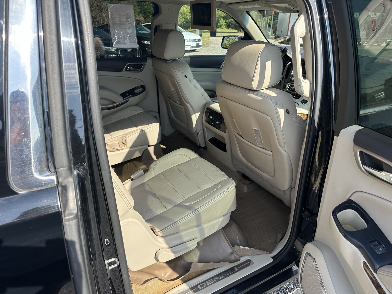 2015 GMC Yukon XL Denali photo 10
