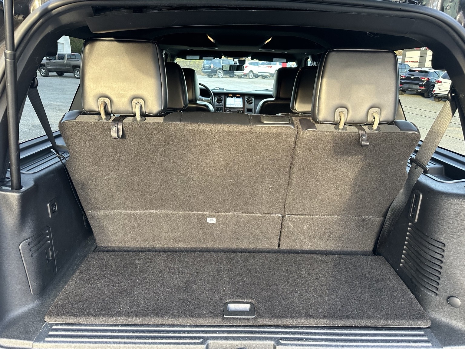 Brown 2017 Ford Expedition Platinum rear seating