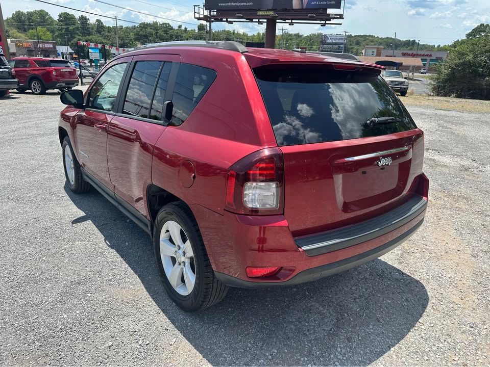 2017 Jeep Compass Sport photo 2