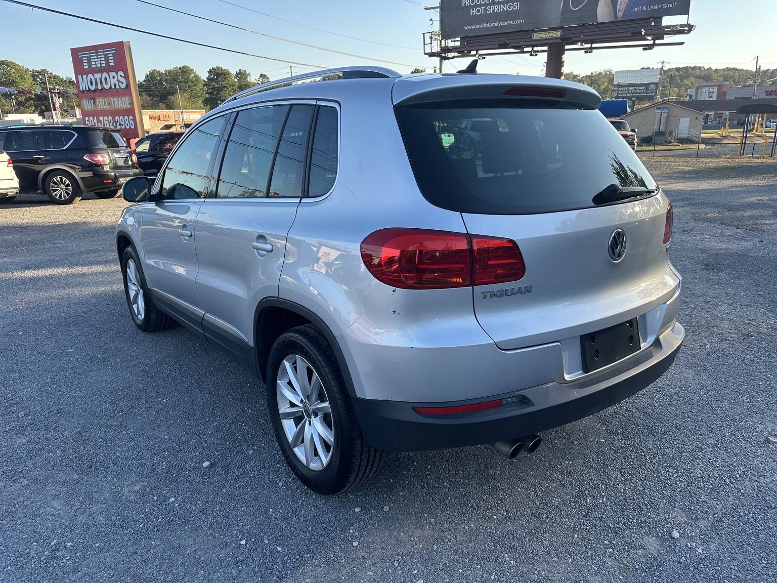 Silver 2017 Volkswagen Tiguan Wolfsburg front exterior view