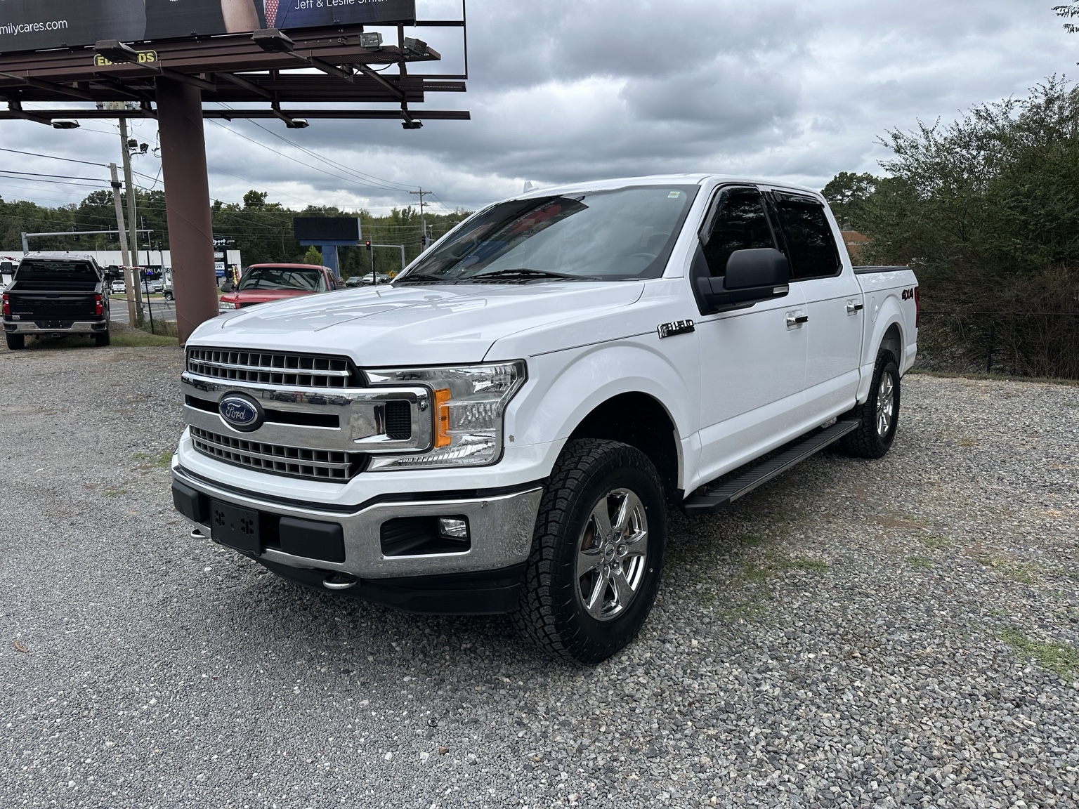 White 2018 Ford F-150 XLT Crew Cab