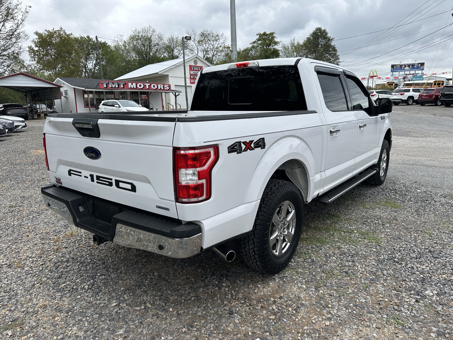 White 2018 Ford F-150 XLT Crew Cab side exterior view