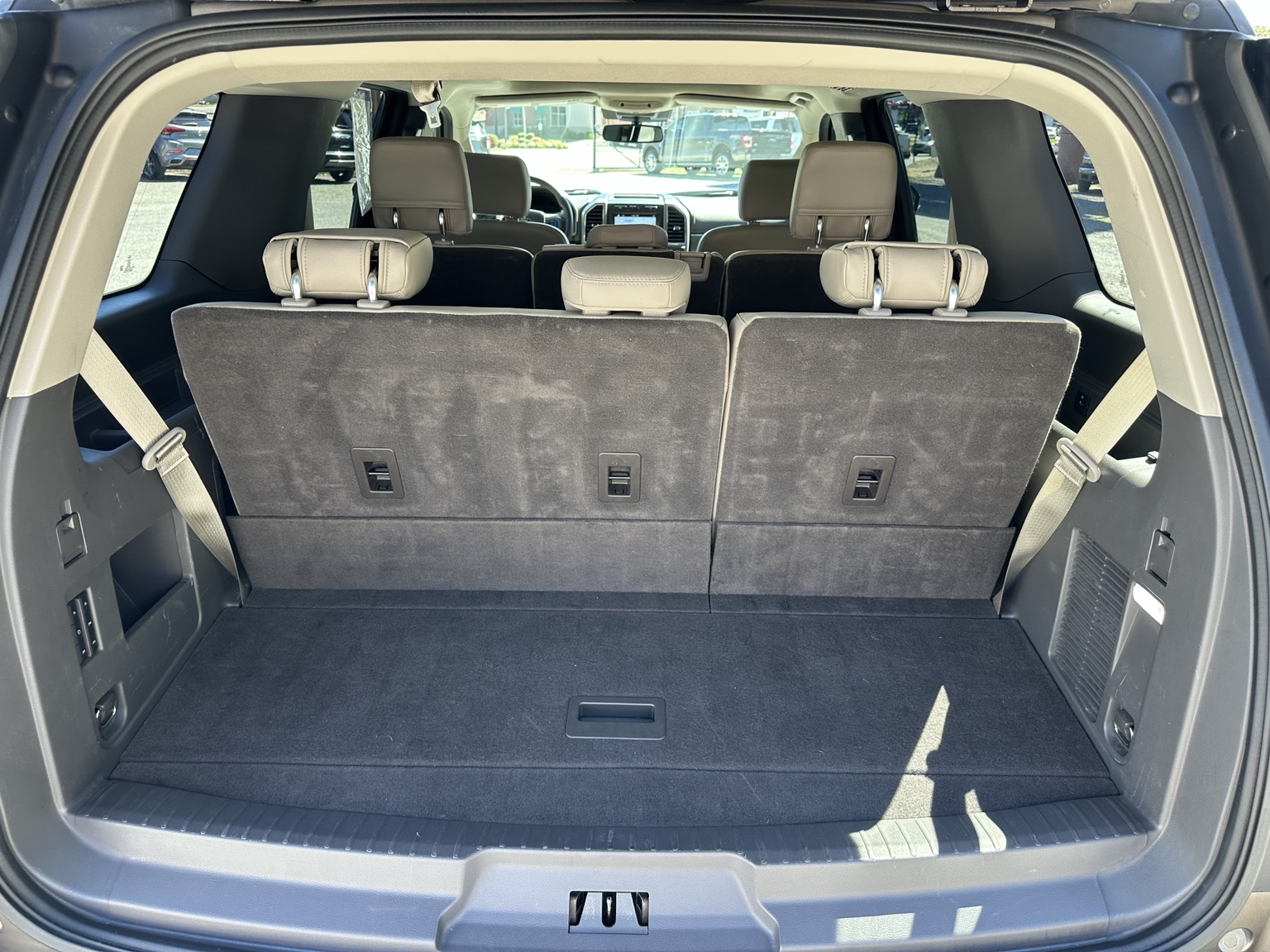 Brown 2019 Ford Expedition XLT rear seating