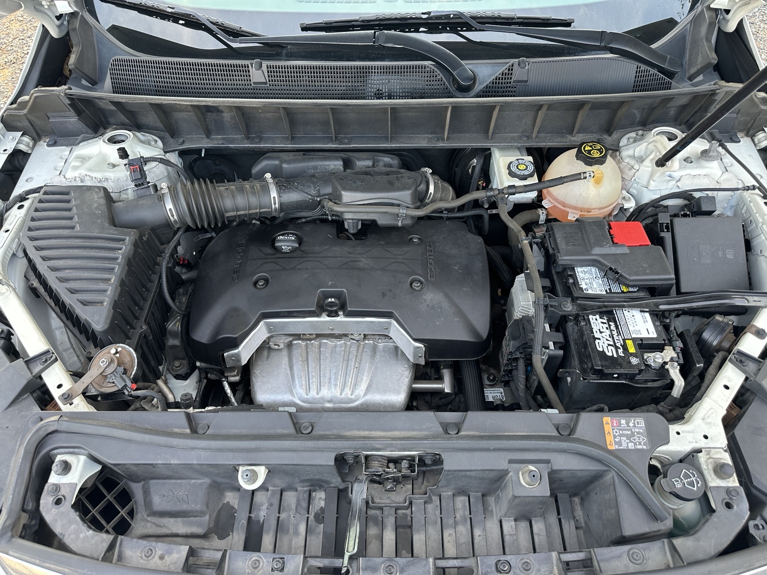 White 2019 GMC Acadia SLE additional view 13