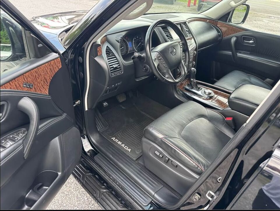2019 Nissan Armada SL photo 5