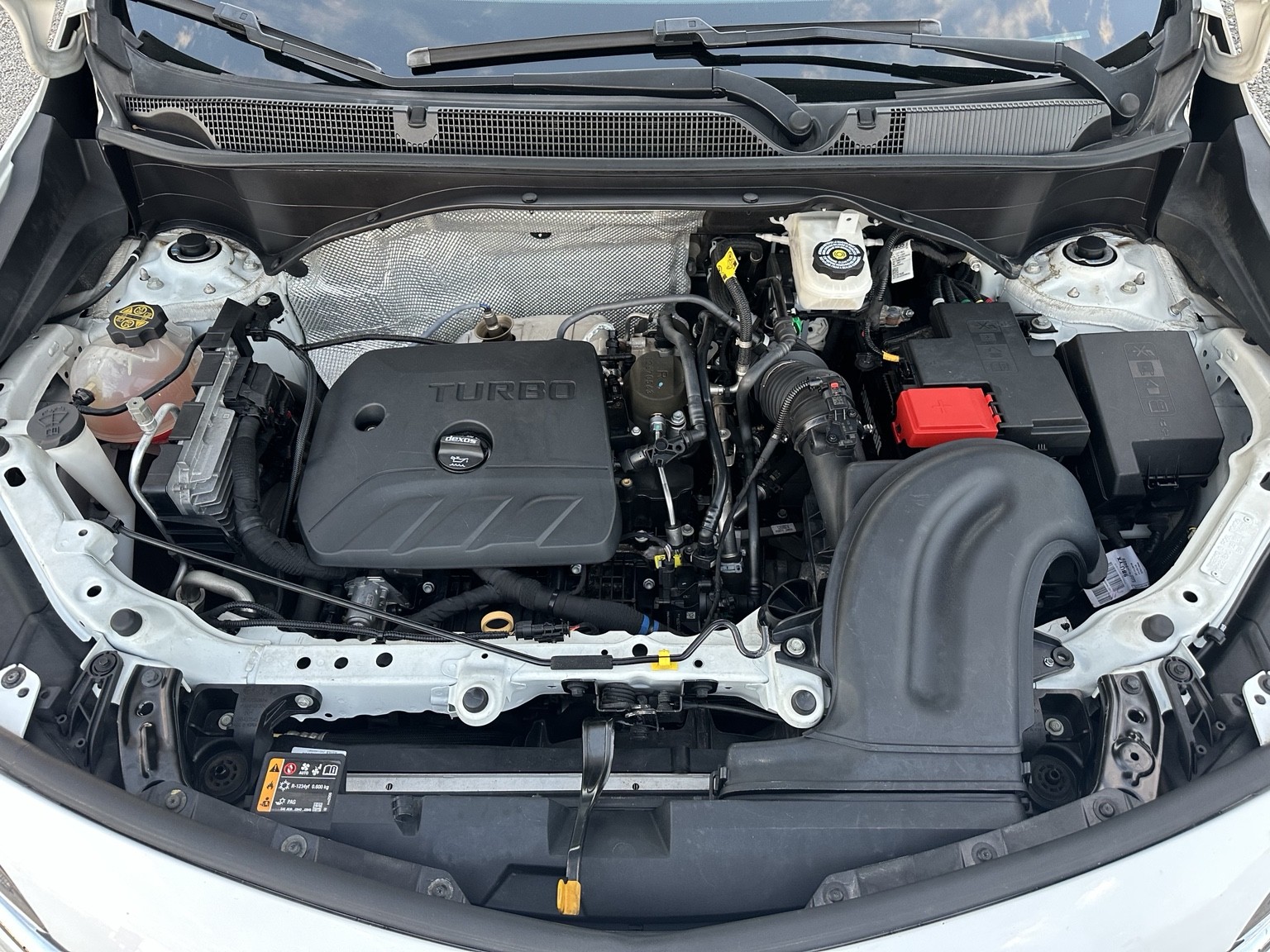 White 2020 Buick Encore GX Preferred additional vehicle view