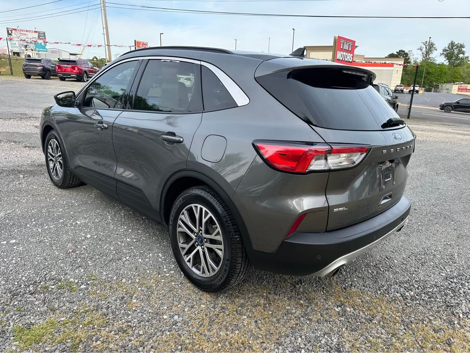 2021 Ford Escape SEL photo 2
