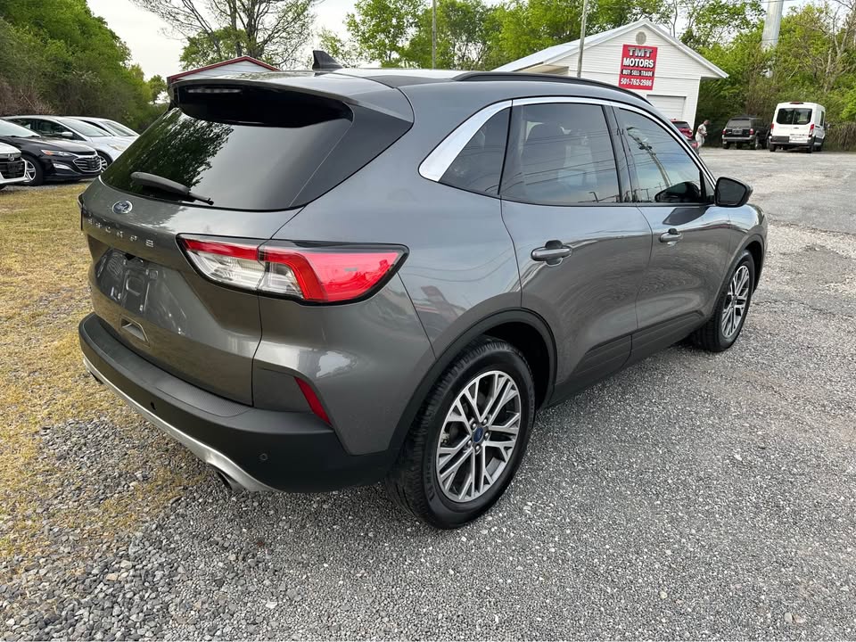 2021 Ford Escape SEL photo 3