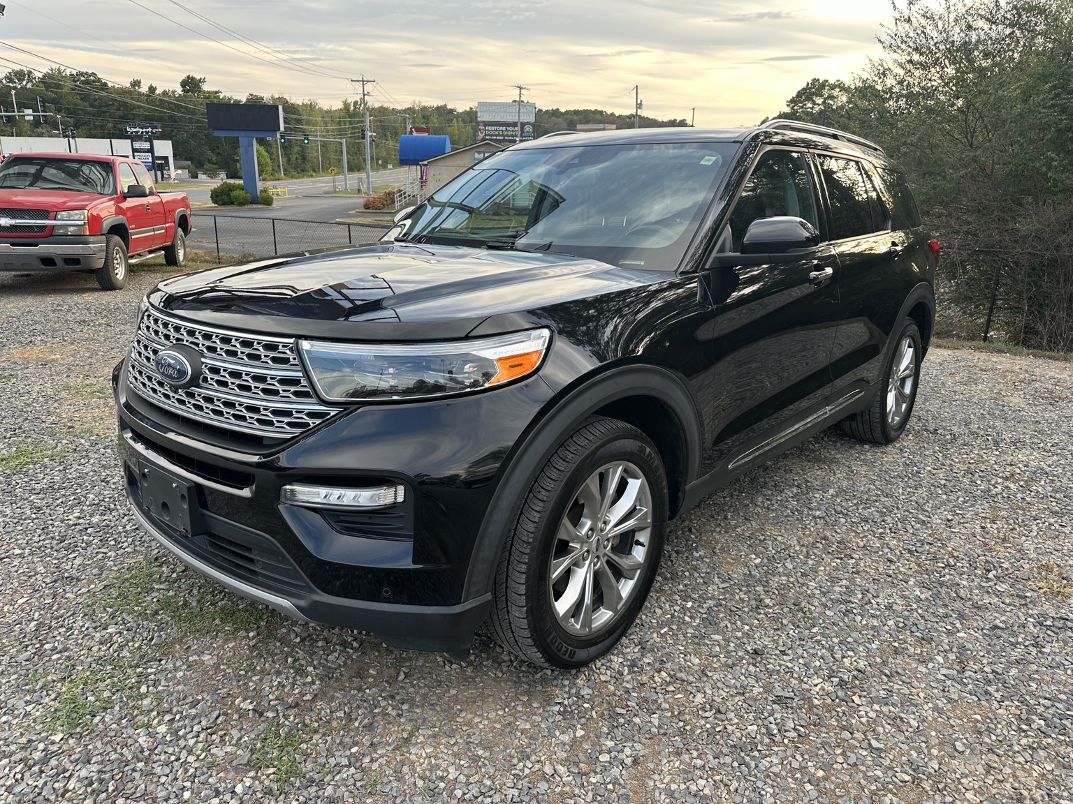 Black 2021 Ford Explorer Limited
