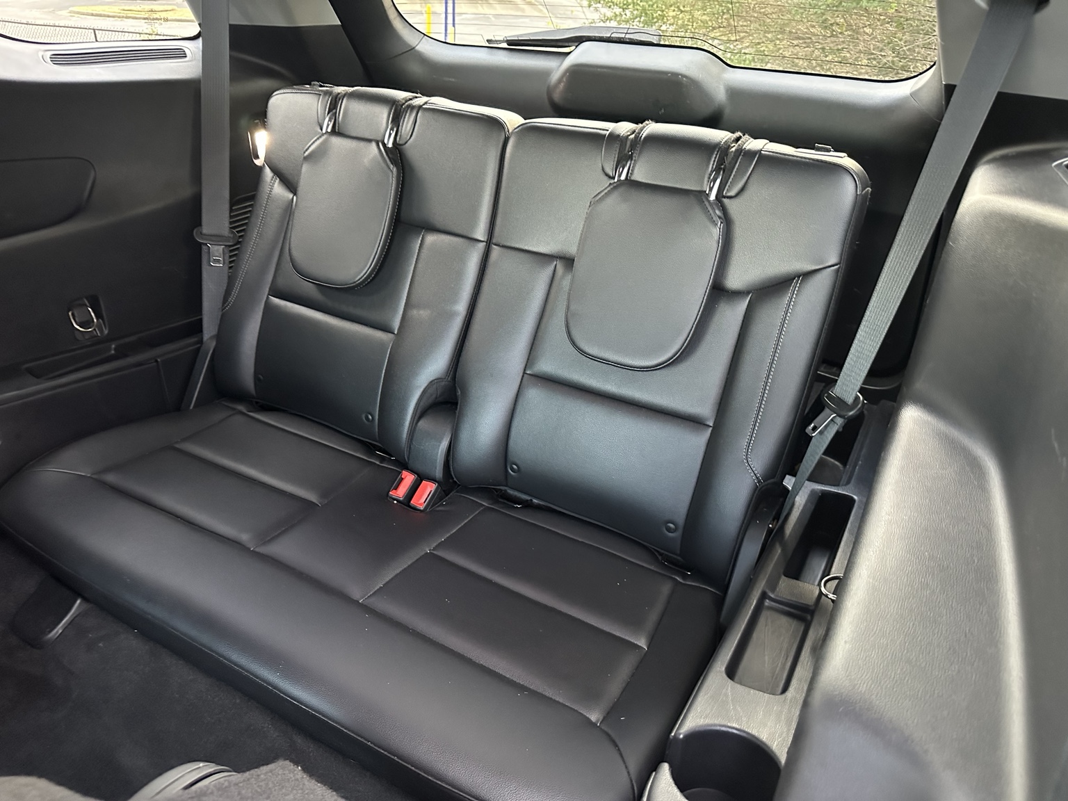 Black 2021 Ford Explorer Limited front seating